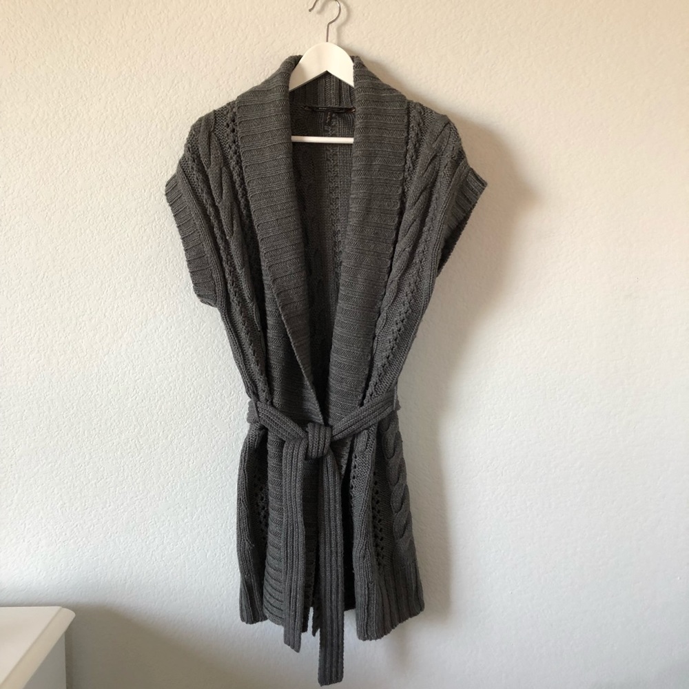 EUC - BCBG long sleeveless belted cardigan